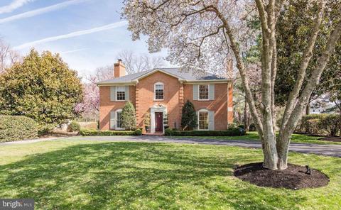 1203 Ina Ln, Mclean, VA 22102 photo 1