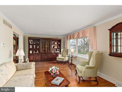 105 Beech Tree Dr, Cinnaminson, NJ 08077 photo 3