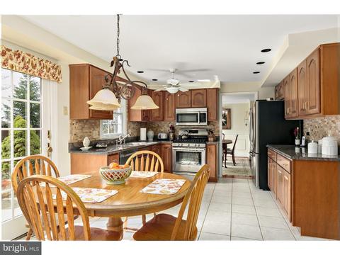 105 Beech Tree Dr, Cinnaminson, NJ 08077 photo 9