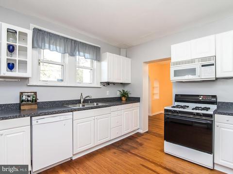 9508 Franklin Ave, Lanham, MD 20706 photo 10