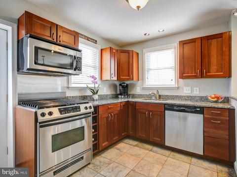 205 E Hamilton Ave, Silver Spring, MD 20901 photo 7