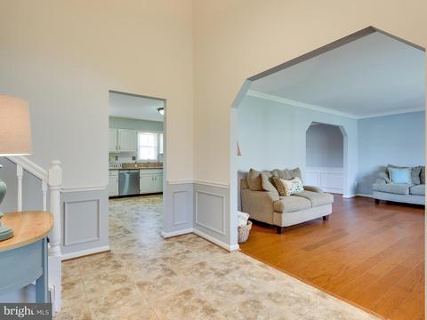8019 Daffodil Ct, Springfield, VA 22152 photo 15
