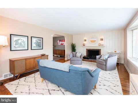 1194 Thomas Rd, Wayne, PA 19087 photo 4