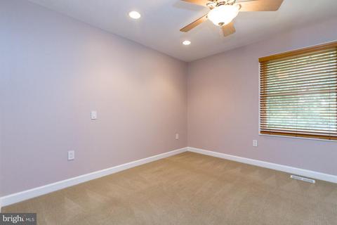 9954 Bramble Ct, Manassas, VA 20110 photo 16