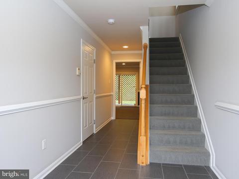 531 Sylvan Ct, Frederick, MD 21703 photo 2
