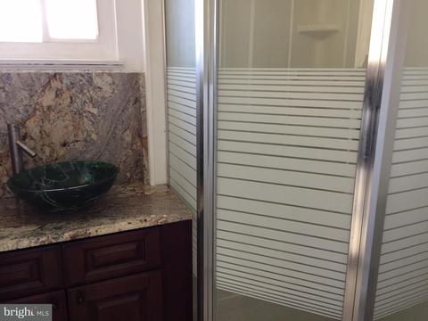 6700 Cimarron St, Springfield, VA 22150 photo 9