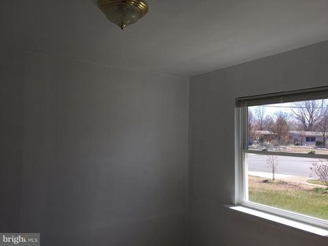 6700 Cimarron St, Springfield, VA 22150 photo 10