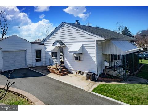 227 Clamer Rd, Ewing, NJ 08628 photo 5