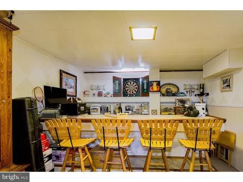 227 Clamer Rd, Ewing, NJ 08628 photo 3