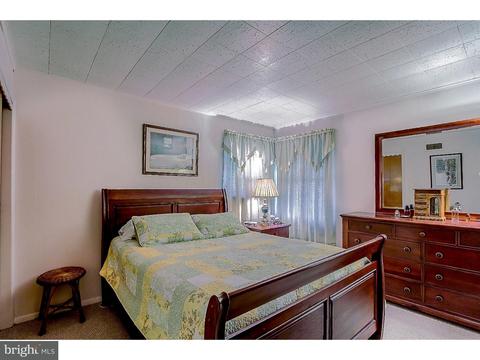 227 Clamer Rd, Ewing, NJ 08628 photo 10