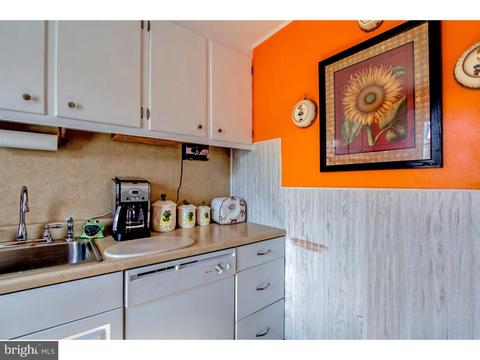 227 Clamer Rd, Ewing, NJ 08628 photo 9