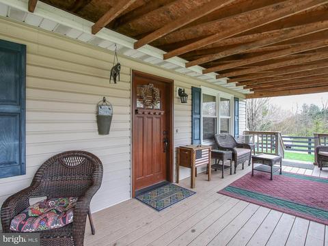 4661 Morgans Bluff Dr, Marshall, VA 20115 photo 3