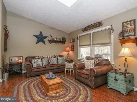 4661 Morgans Bluff Dr, Marshall, VA 20115 photo 6