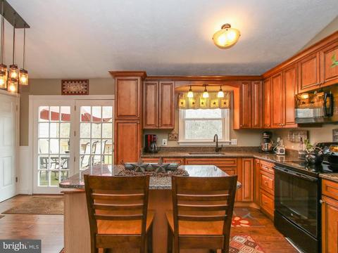 4661 Morgans Bluff Dr, Marshall, VA 20115 photo 13