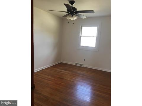 207 Comp St, Hamilton, NJ 08619 photo 7
