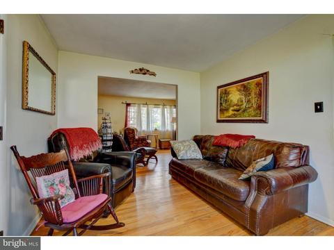 9 Gloucester Ln, Ewing, NJ 08618 photo 10