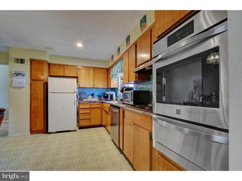 9 Gloucester Ln, Ewing, NJ 08618 photo 12