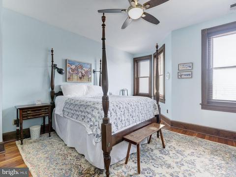 735 10th St SE, Washington, DC 20003 photo 22