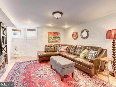 735 10th St SE, Washington, DC 20003 photo 13