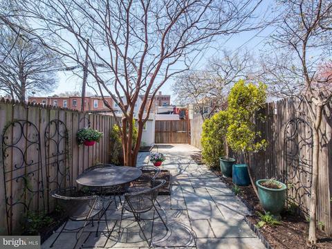 735 10th St SE, Washington, DC 20003 photo 25