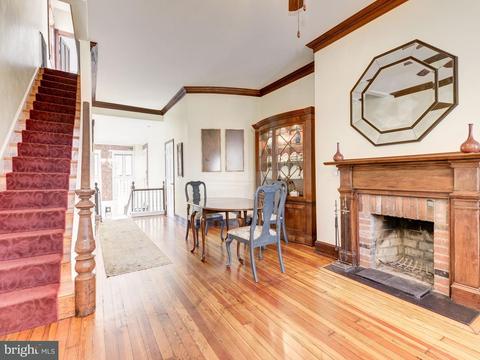 735 10th St SE, Washington, DC 20003 photo 4