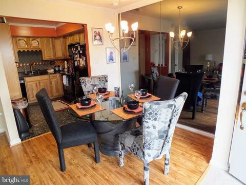 13753 Avonshire Dr, Silver Spring, MD 20904 photo 4