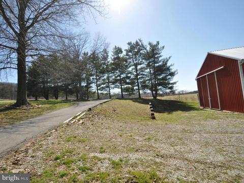 1206 Stone Rd, Westminster, MD 21158 photo 3