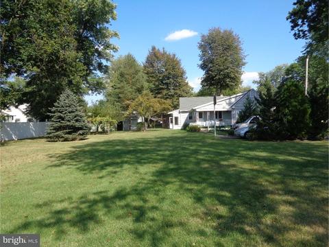 70 Crescent Ave, Ewing, NJ 08638 photo 23