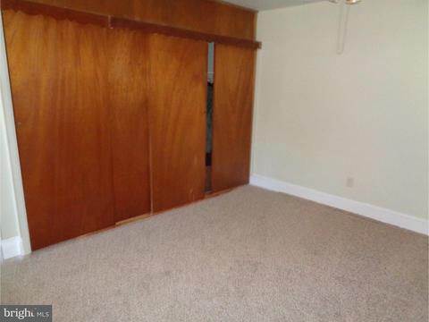 70 Crescent Ave, Ewing, NJ 08638 photo 16