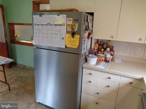 70 Crescent Ave, Ewing, NJ 08638 photo 7