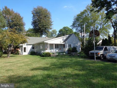 70 Crescent Ave, Ewing, NJ 08638 photo 22