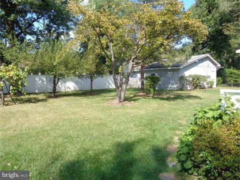 70 Crescent Ave, Ewing, NJ 08638 photo 24
