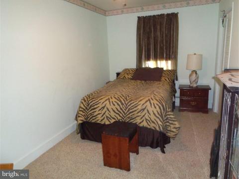 70 Crescent Ave, Ewing, NJ 08638 photo 15