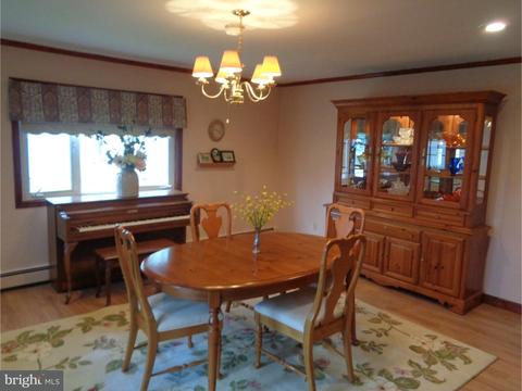 70 Crescent Ave, Ewing, NJ 08638 photo 9