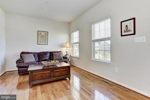 628 Upper Field Cir, Westminster, MD 21158 photo 4