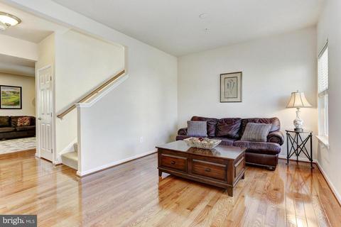 628 Upper Field Cir, Westminster, MD 21158 photo 3