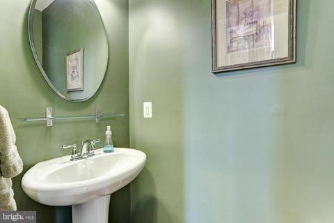 628 Upper Field Cir, Westminster, MD 21158 photo 16