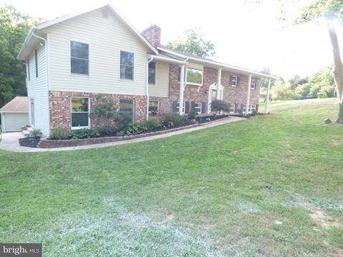 809 Cindy Ln, Westminster, MD 21157 photo 1