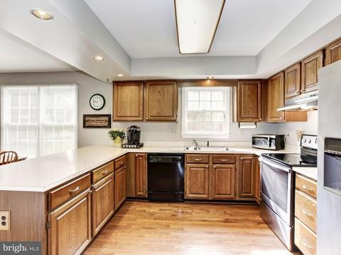 8217 Sunset Dr, Manassas, VA 20110 photo 7