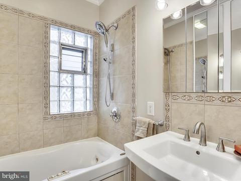 514 D St SE, Washington, DC 20003 photo 15