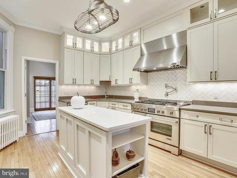 514 D St SE, Washington, DC 20003 photo 8