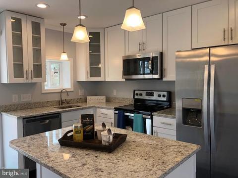 7409 Gresham St, Springfield, VA 22151 photo 5