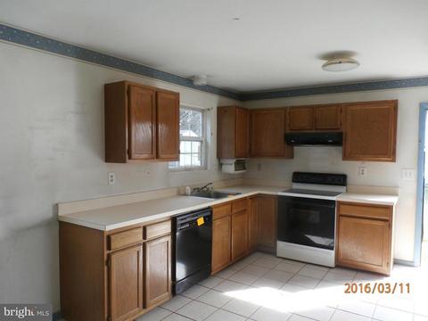 405 Babylon Ct, Westminster, MD 21158 photo 2
