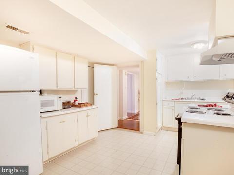 7902 Gosport Ln, Springfield, VA 22151 photo 26