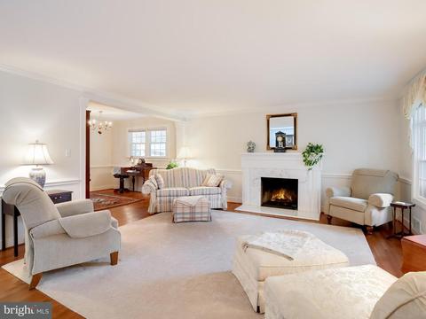 7902 Gosport Ln, Springfield, VA 22151 photo 8