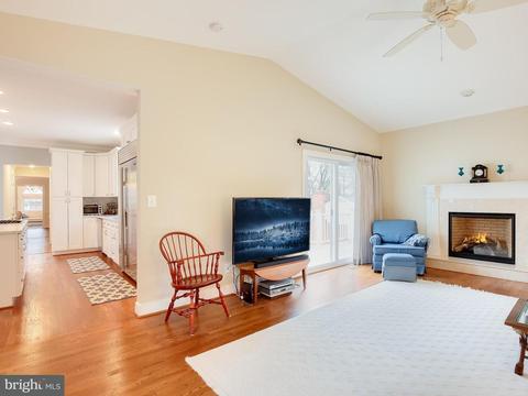 7902 Gosport Ln, Springfield, VA 22151 photo 29