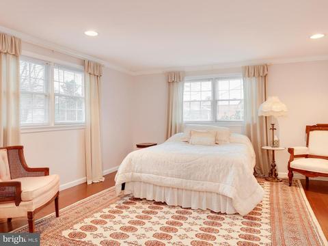 7902 Gosport Ln, Springfield, VA 22151 photo 17