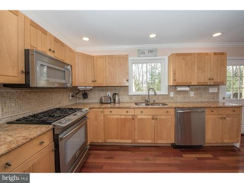 43 W Conestoga Rd, Devon, PA 19333 photo 8