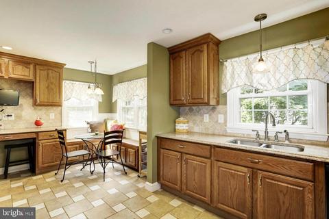 85 Bond St, Westminster, MD 21157 photo 9