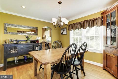 85 Bond St, Westminster, MD 21157 photo 4